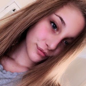Meet your Posher, Michaela